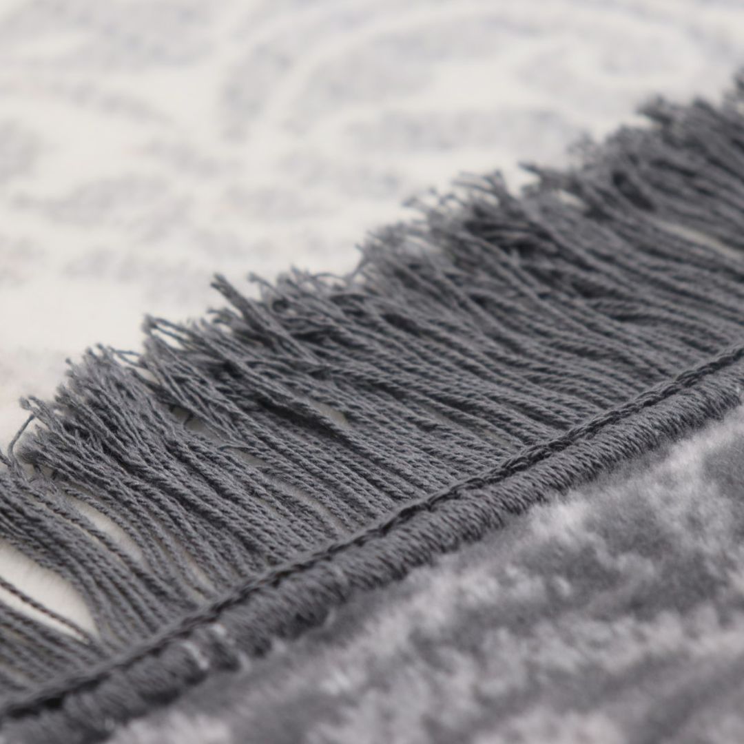 Modernios klasikos pledas ORNAMENTAL